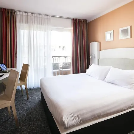 Ξενοδοχείο Western Astoria 3*